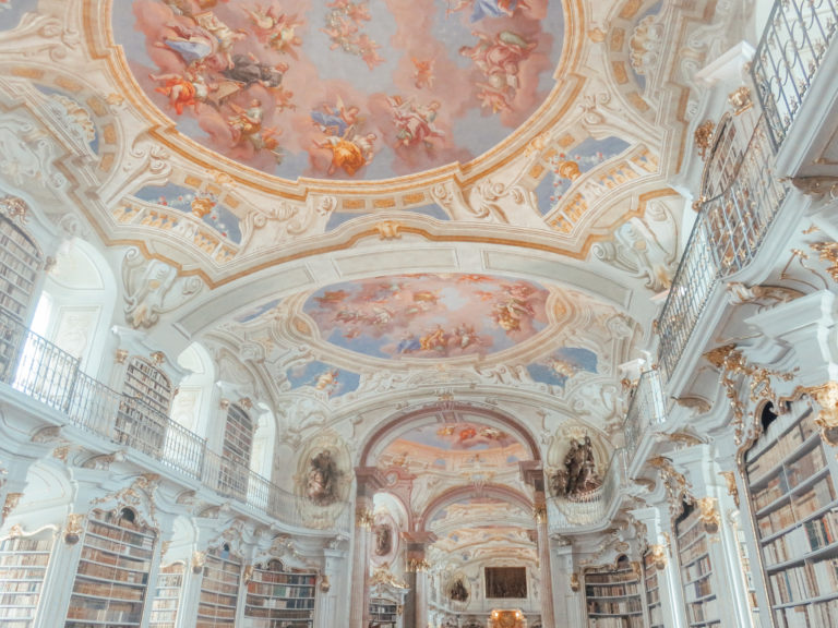 Discover the world's most beautiful libraries - Wanderlust Ale